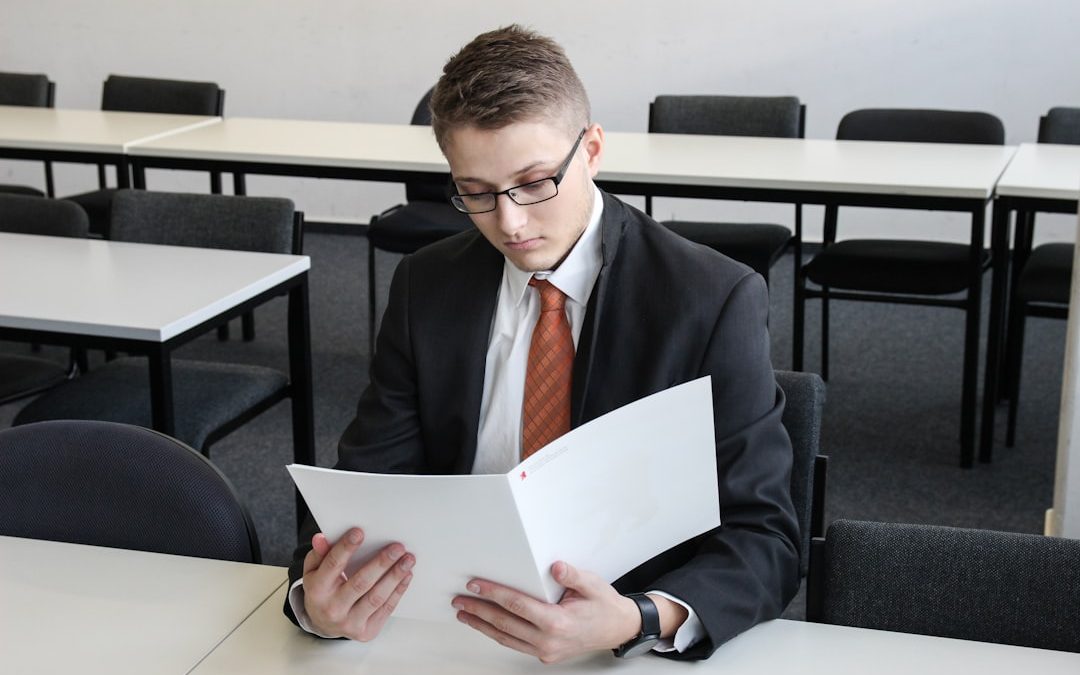 The 4 Best Resume Builders – We Weighed The Pros And Cons