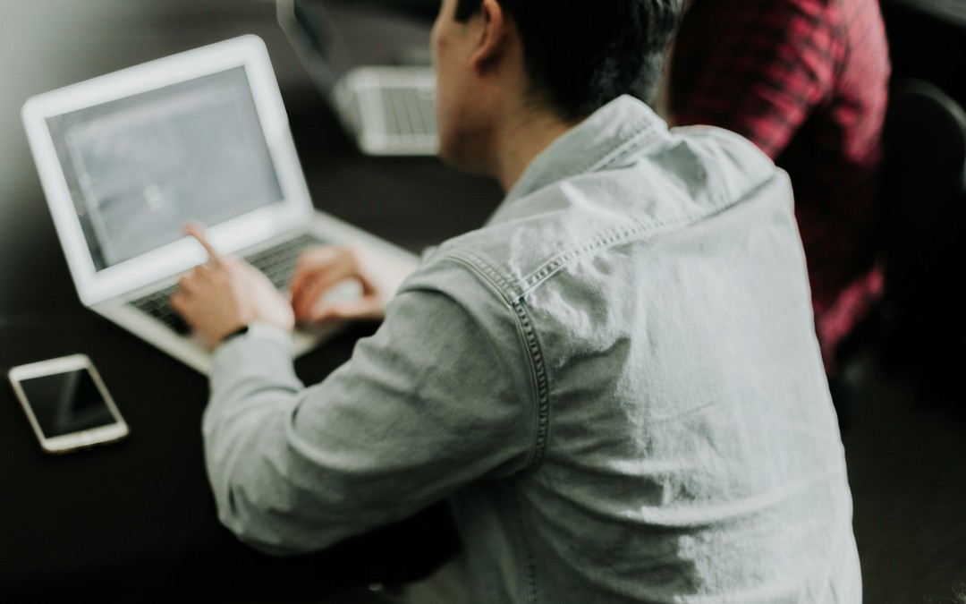Crafting Trust in the Cloud: How Outsourced SaaS Support Shapes Your Digital Reputation
